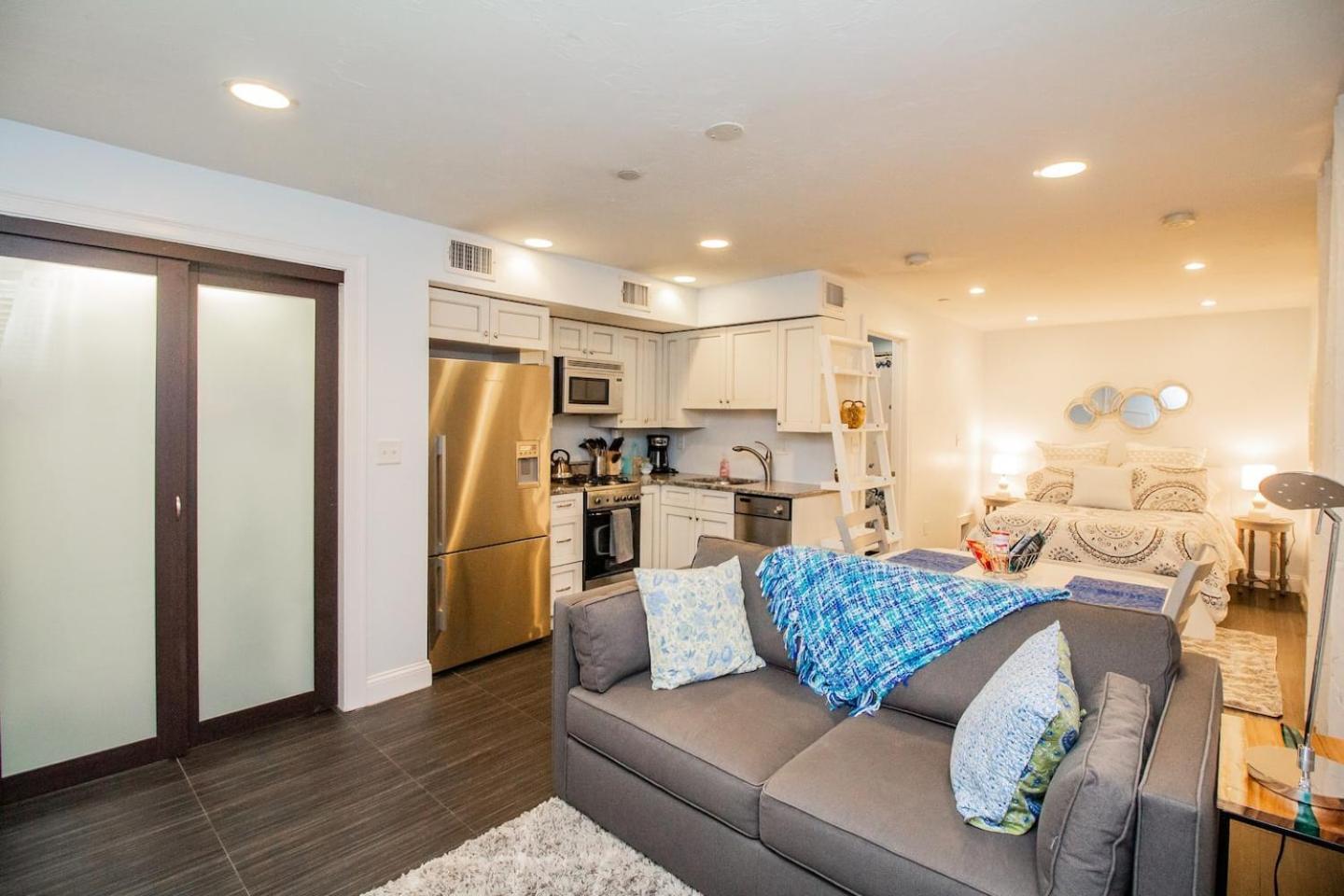 Renovated Studio, Steps To Mgh, Suffolk, Sleeps 4 Boston Exterior photo